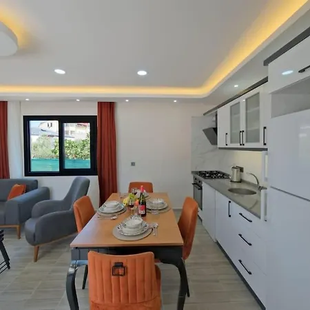 فندق Luxurious Scarlett